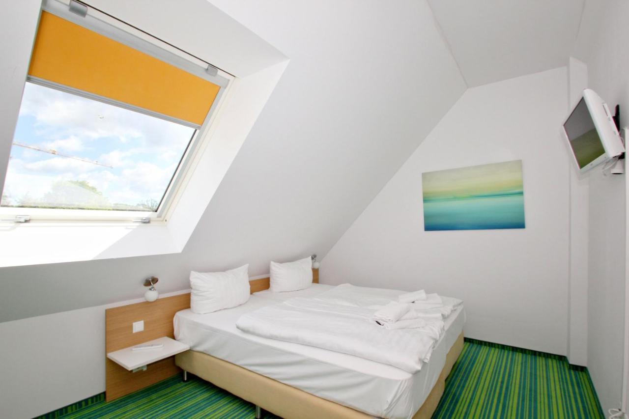 Strandnahe Fewo Mit Balkon, Gratis Nutzung Vom Ahoi Erlebnisbad Und Sauna In Sellin - Rex Rugia Fewo 30-6 Lobbe Zewnętrze zdjęcie